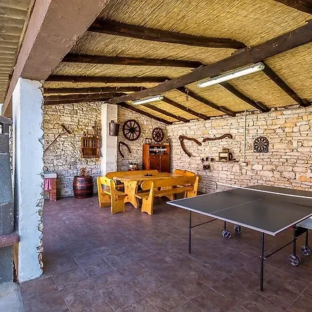 Casa Paus Vikendica Barban